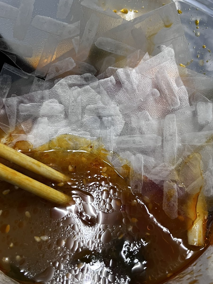 fleurdelar's tweet photo. ฟังนะ ใส่แป้งเวียดนามในหมาล่าแล้วอร่อยมากกก เพราะเส้นมันหนึบหมด ชั้นเลยค้นพบทางสว่าง https://t.co/yOgqP1YNZ8