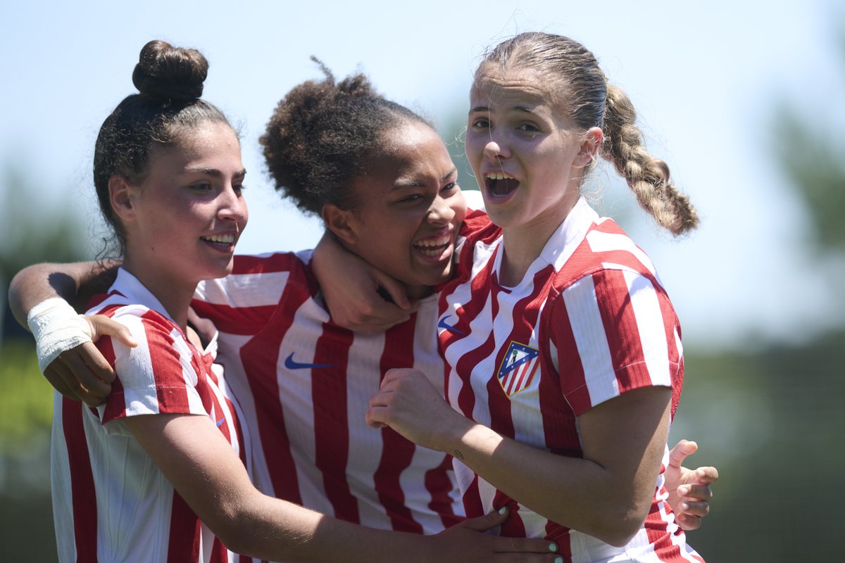 AtletiAcademia's tweet photo. JUVENIL AUTONÓMICA

Real Madrid 1-2 Atlético de Madrid Femenino Juvenil A 

⚽Rocío y Martina https://t.co/5J8Gs74ofp