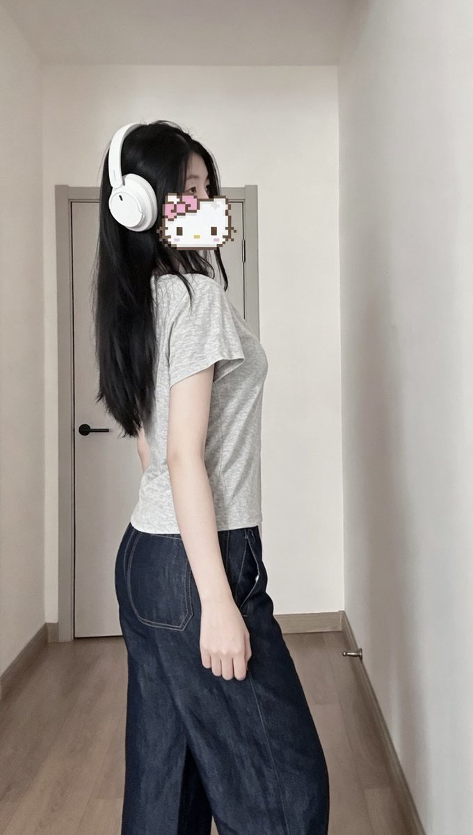 ^ ^. tweet media