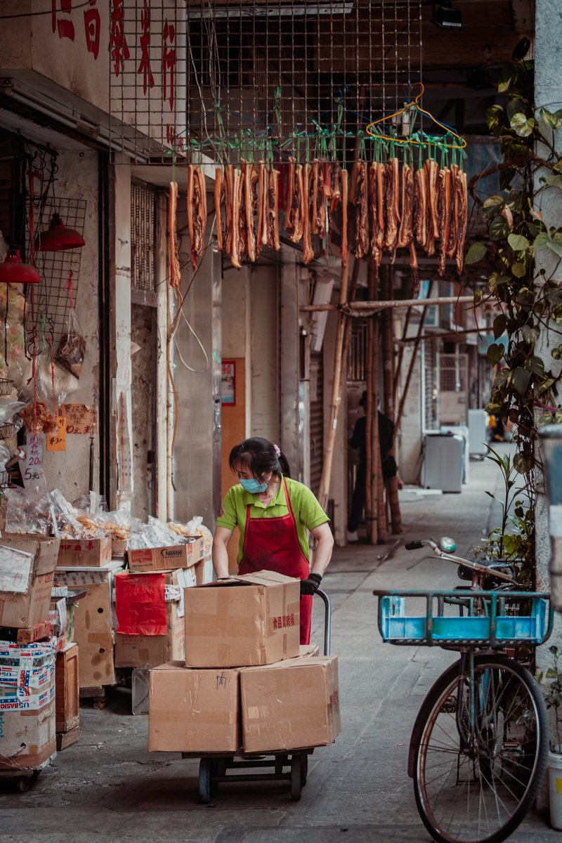 egsphotographer's tweet photo. "My" Hong Kong. #hongkong #photography #streetphotography #hkphotography #urbanphotography #discoverhongkong #hongkonglife #streetlifehk #capturehongkong #taikoktsui https://t.co/I8S6AtgDBj