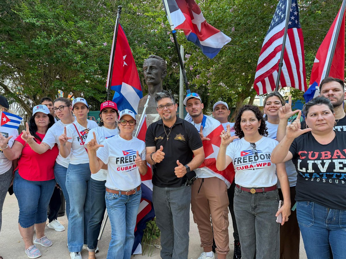 CubaWpb's tweet photo. 🇨🇺🇨🇺🇨🇺🇨🇺🔊🔊🔊🔊🔊Freedom For Cuba-WPB 
continuará trabajando hasta ver una #CubaLibre 
y la #LibertadParaTodosLosPresosPolíticos https://t.co/qLSgUMXI4p