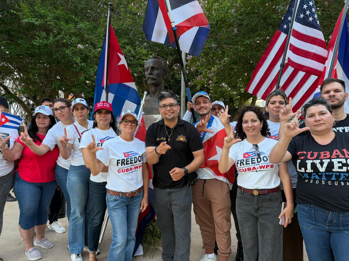 CubaWpb's tweet photo. 🇨🇺🇨🇺🇨🇺🇨🇺🔊🔊🔊🔊🔊Freedom For Cuba-WPB 
continuará trabajando hasta ver una #CubaLibre 
y la #LibertadParaTodosLosPresosPolíticos https://t.co/qLSgUMXI4p