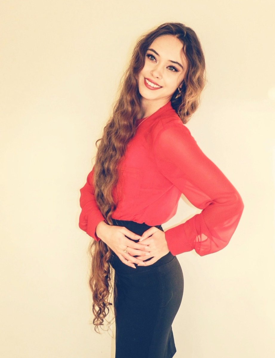 Alyona tweet media