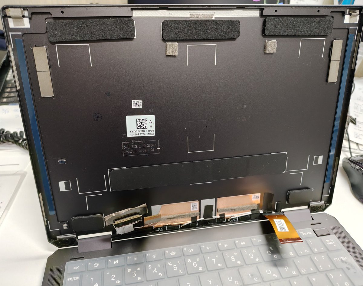 sd24_hiroshima's tweet photo. HP Spectrex360-14 液晶割れ

落下によりデジタイザーガラスが誤作動と液晶割れにてお持ち込みです
久しぶりに、分解に時間がかかったモデル
がっつり内部が両面テープで止まっております
有機ELのパネルにより、曲げれない一発勝負で組み立て

無事成功です😆
#x360液晶修理　#液晶修理　#広島紙屋町 https://t.co/7Dl8vVuTOa