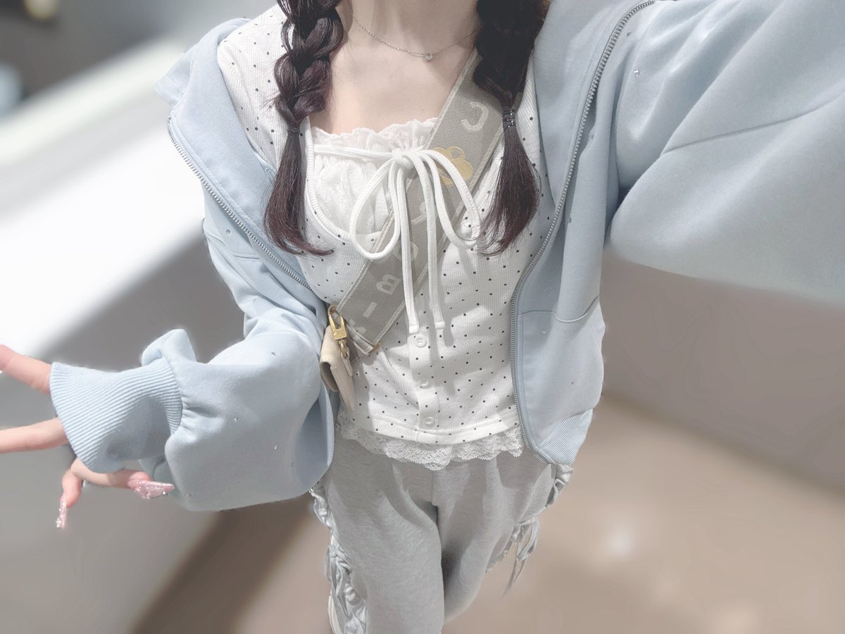 ゆな tweet media