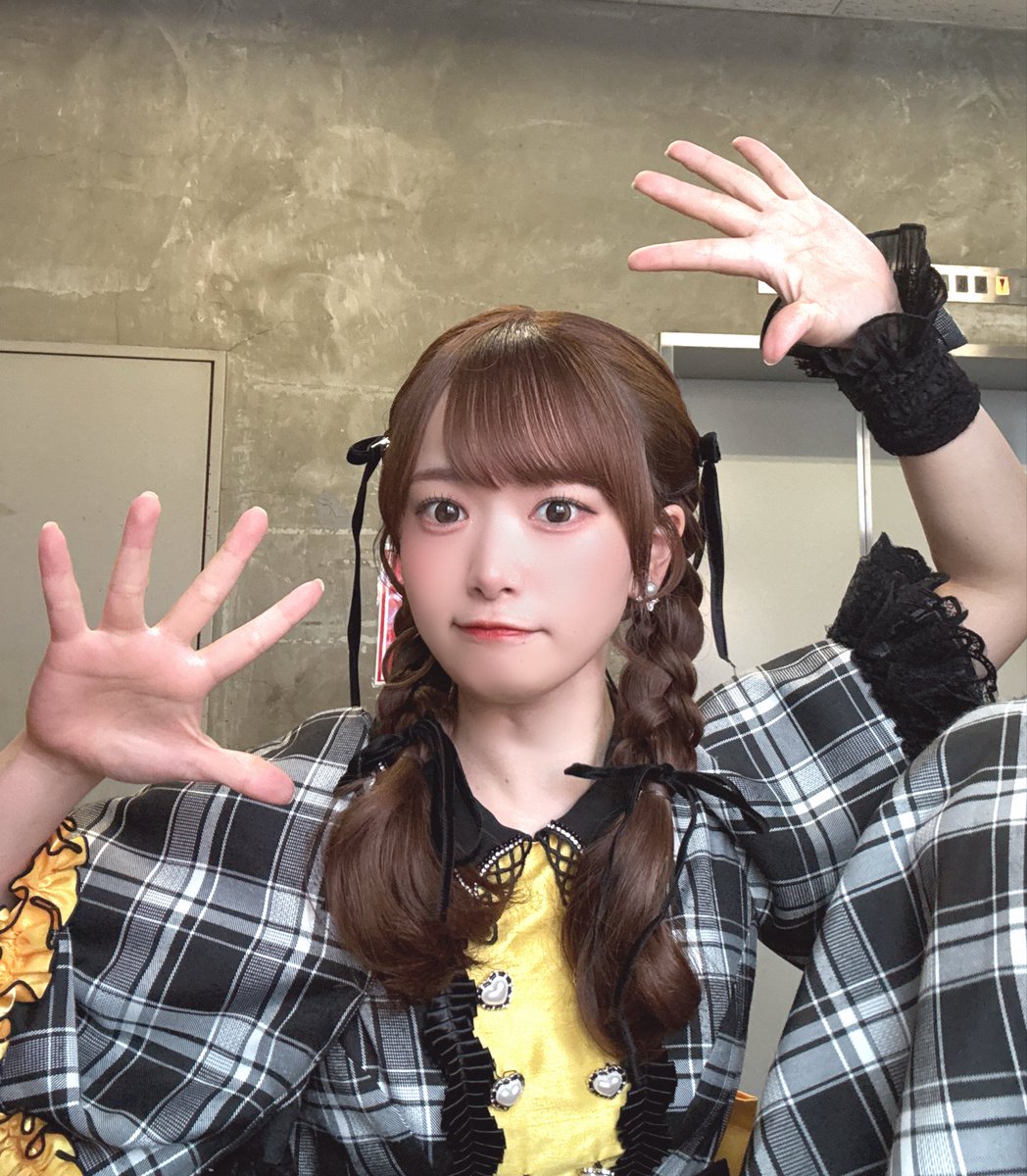 三波春香 tweet media