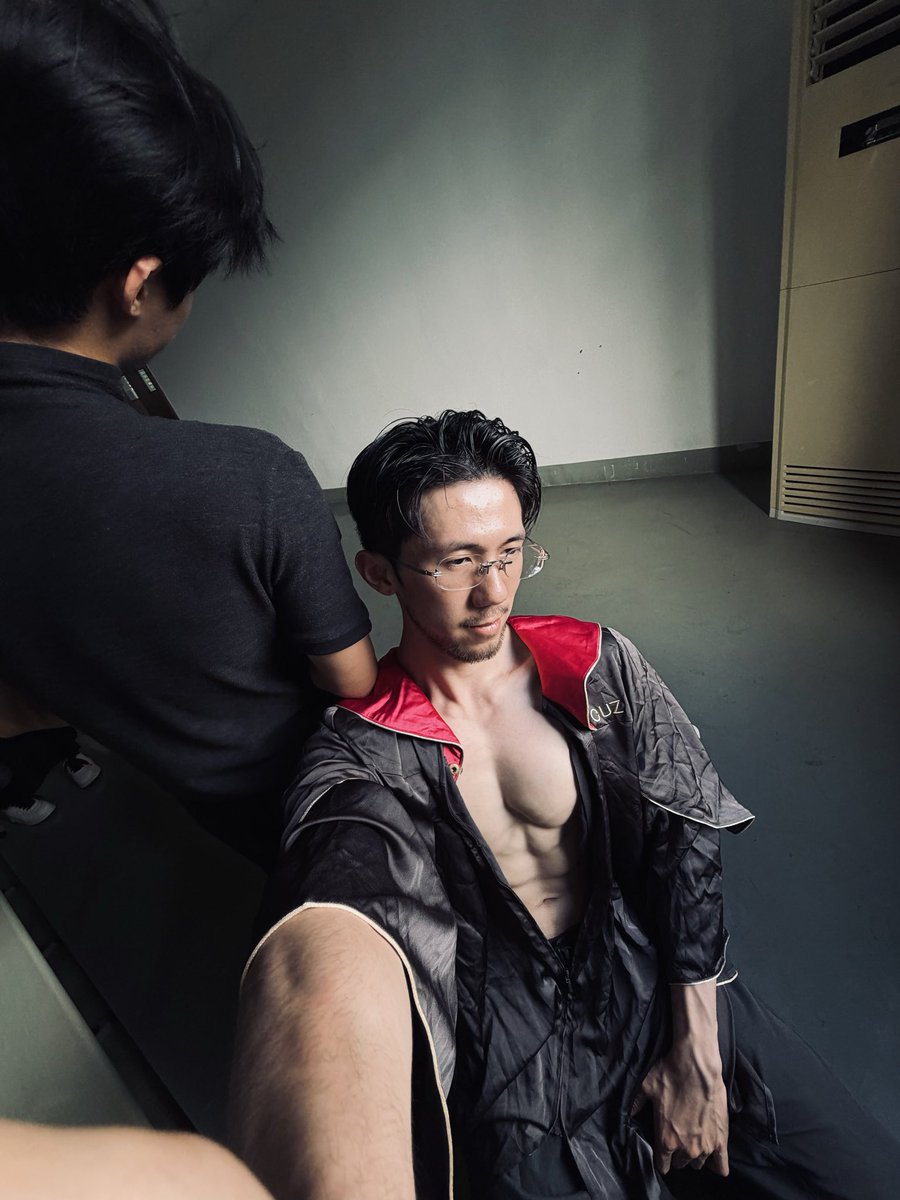 chen986903's tweet photo. 谈恋爱嘛，我现在已经不出轨了 https://t.co/0gPRUKxjGJ