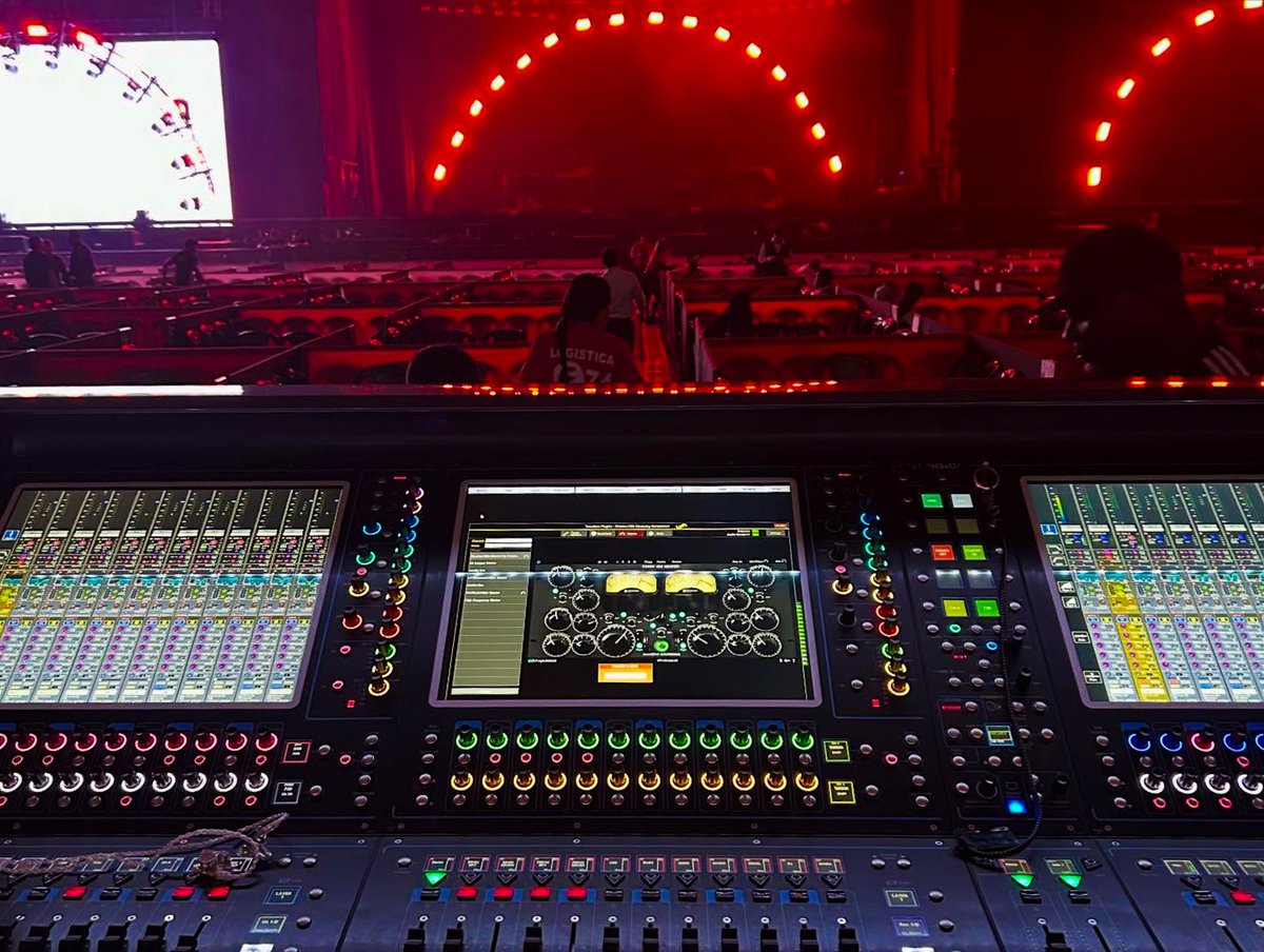 fourieraudio's tweet photo. Engineers Carlos Barranco and Carlos Rincón have brought the transform.engine on the road for Colombian superstar Silvestre Dangond’s El Último Baile Tour. 

Tapping into transform.suite 26, alongside their favourite plugins and DiGiCo integration! https://t.co/4QK59beHNa