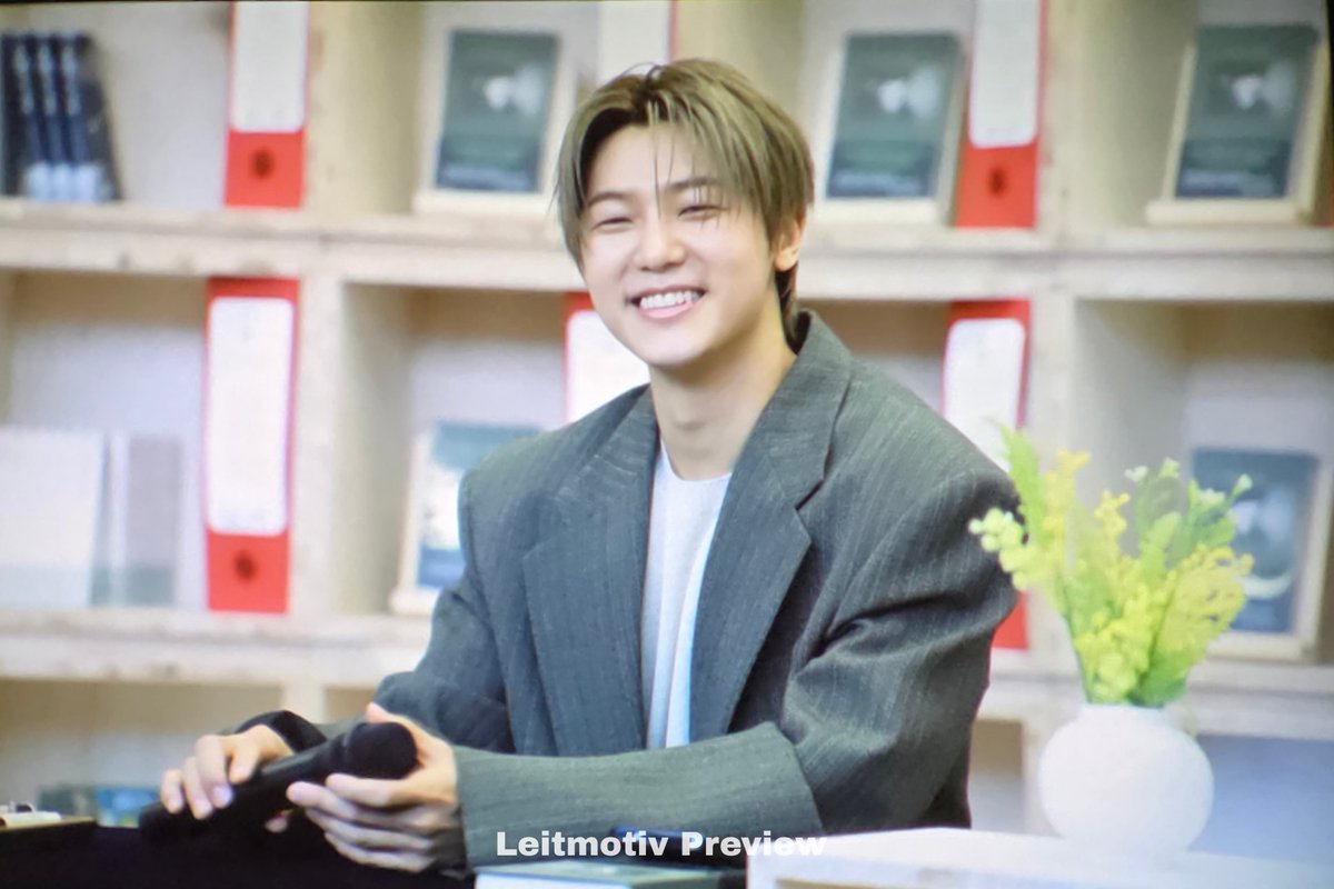 𝙇𝙚𝙞𝙩𝙢𝙤𝙩𝙞𝙫. 라이트모티프 tweet media