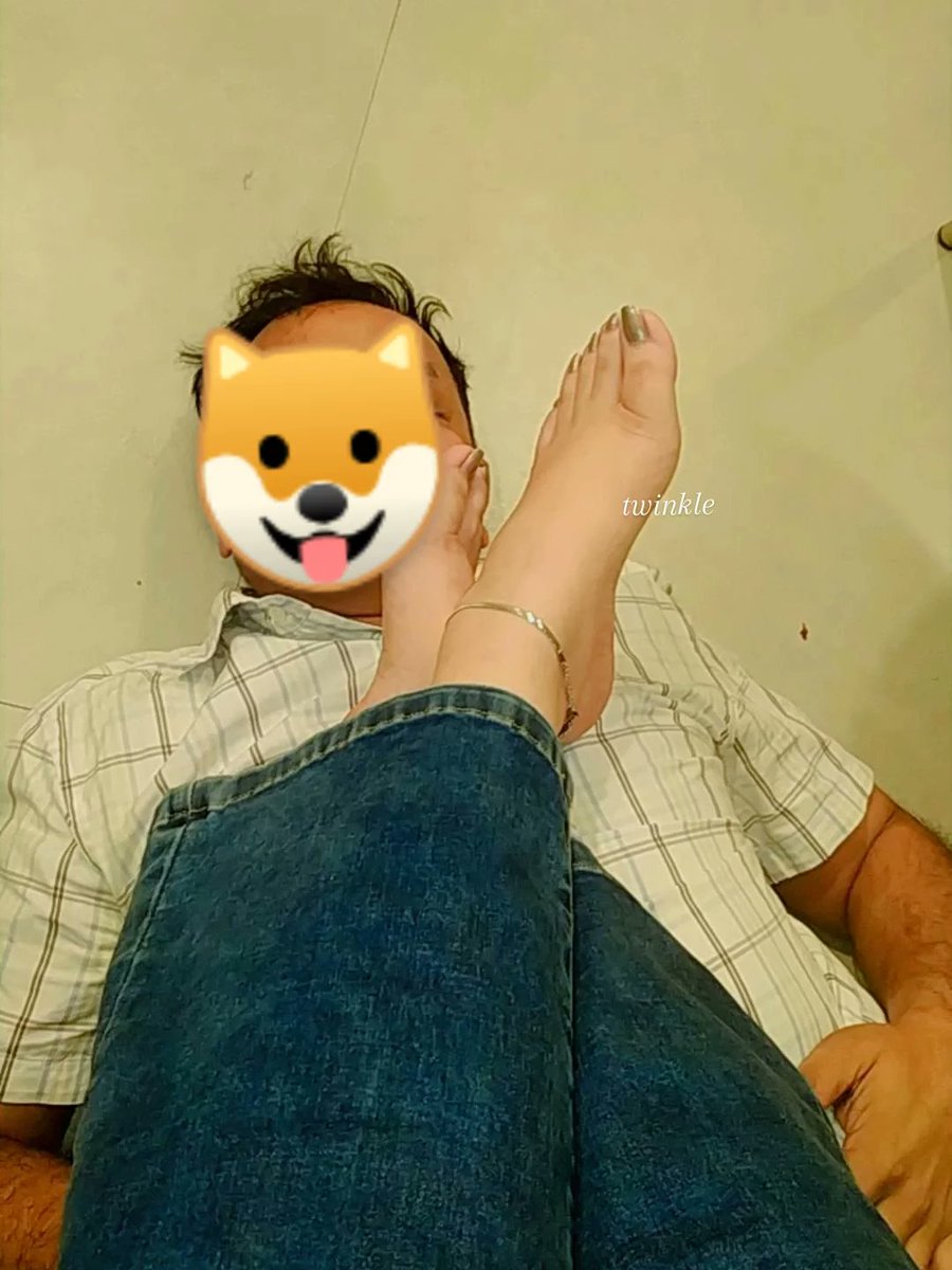 Femdom/Findom Devotees 👣🏧 tweet media