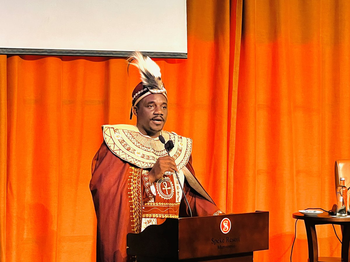 panafric_ug's tweet photo. The Royal &amp; Cultural Summit is a cornerstone of the @panafric_ug @aido_network work to promote  leadership reflection &amp; celebrate excellence within the Pan-African community. It focuses on making traditional leadership relevant to contemporary development issues. 
#PanAfricanism https://t.co/d5szfe0QAr
