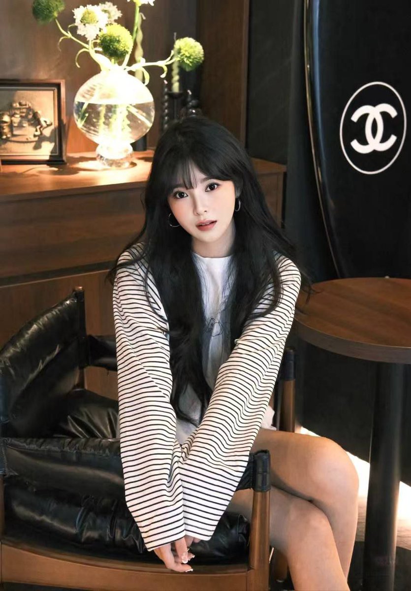 AnichLmao's tweet photo. 表面看是礼品卡，实际上玩的是资源和信息差。
我最近靠这个项目做到 150万人民币利润。
门槛不高，但普通人根本接触不到渠道。
最近库存刚补一批，消息比较多回复慢📩
想合作的华人朋友直接联系。
✈️@TG66882

#礼品卡 #意大利华人 #副业 #海外赚钱 #高收益 https://t.co/VzsLXIGxtj