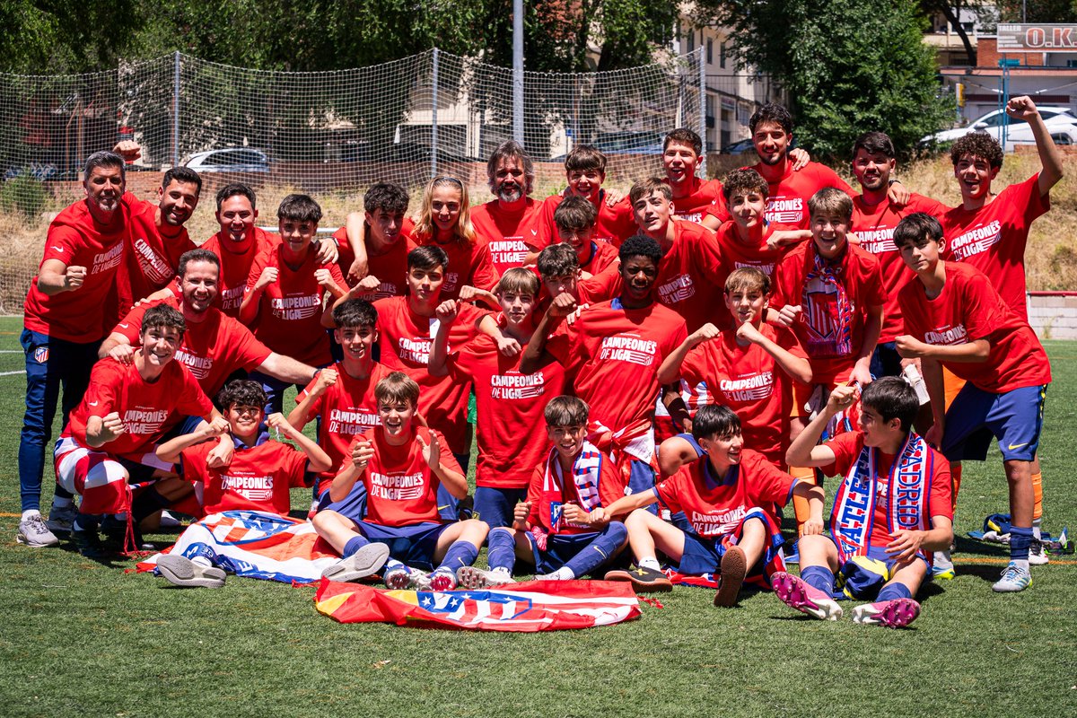 AtletiAcademia's tweet photo. ¡El Infantil A, campeón de Liga! 🏆

🔗 https://t.co/KFYR7unnTT

¡Felicidades, chicos! ❤️🤍 https://t.co/baY1ZGDtAd