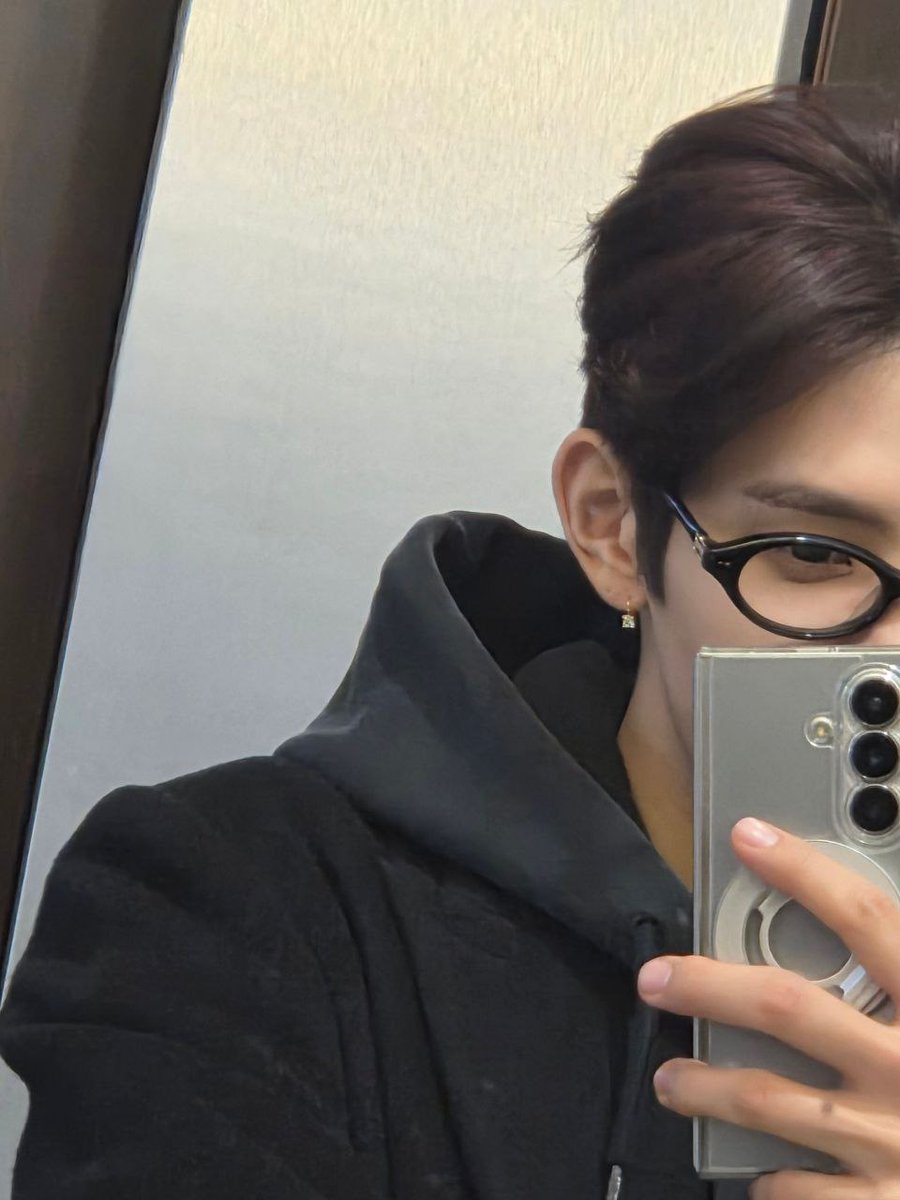 shota. tweet media