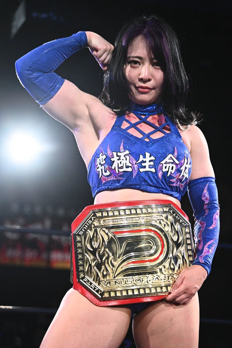 sym_yok's tweet photo. 激闘から2日経って、、

改めて、VENUS OF PARTY初代王者となりました👑

デビューしてもう少しで5年。
5年間ここでは書けないくらいたくさんのことがありましたが、ベルトを獲ってやっと今までのことが報われた気がします。

どんなに周りの人に笑われても、自分を信じてやり続けていけば、それは正解になる。

そんな言葉を実感した日になりました。

自分を曲げずにやり続けられたのは、応援してくれるファンの皆さん、いつも一緒に闘ってくれる仲間たちがあってのことです。
本当にありがとうございます！！

これからも高みを目指して精進していきます。

そして応援してくれる皆さんをもっと高いところに連れていきたいと思います😌✨

#PPPTOKYO
#ちゃんよた