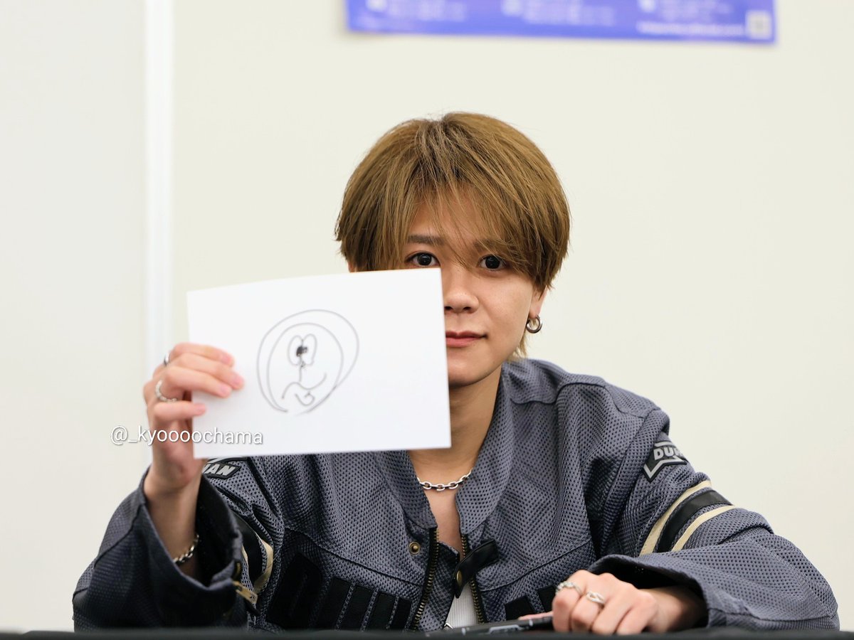 _kyoooochama's tweet photo. ドラえもん╭Ꙭ╮

#INI_PULSE #INI全員サイン会 
#藤牧京介 #松田迅 #木村柾哉 https://t.co/4d3yavV43l