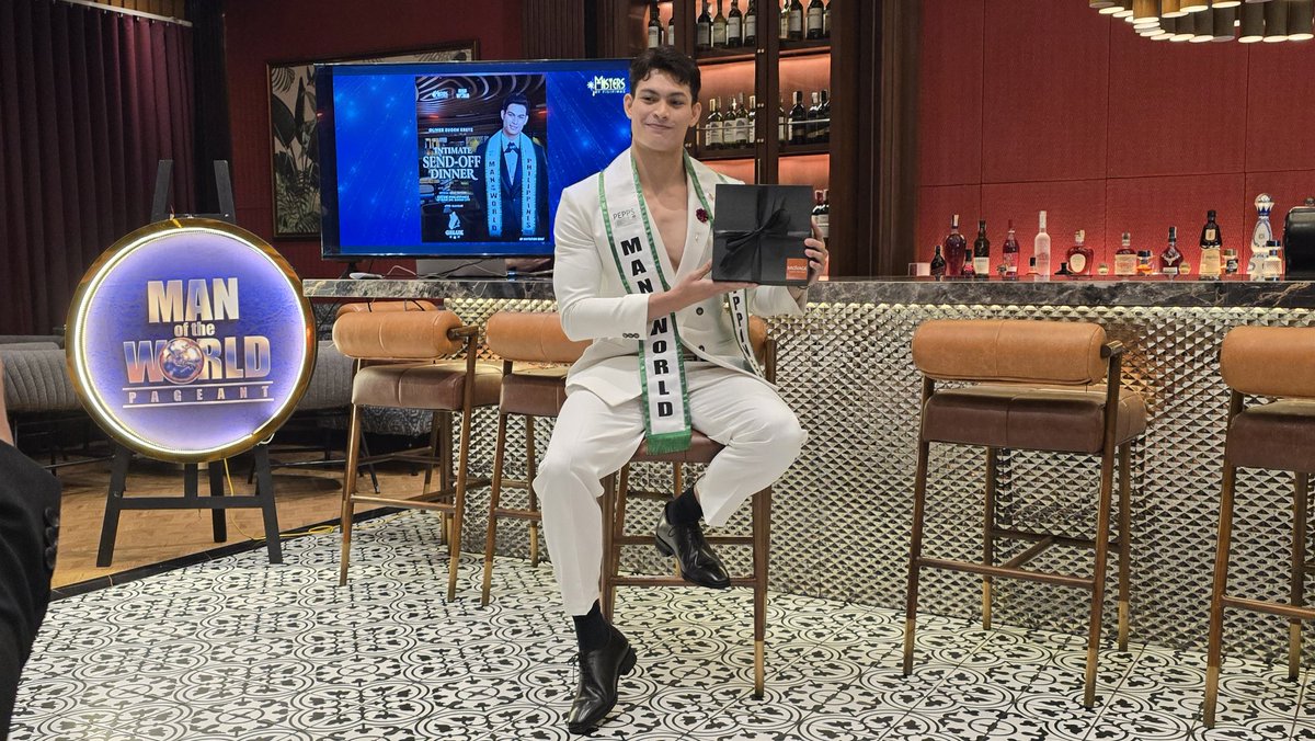 inquirerdotnet's tweet photo. GERMAN-PINOY FOR THE WORLD π
LOOK: German-Filipino #MistersOfFilipinas winner Oliver Eugen Kretz from Puerto Princesa, Palawan, greets members of the media and content creators in Quezon City for his sendoff media conference ahead of #ManOfTheWorld2026 in Manila. | @diyarista https://t.co/hinBWo9V3u