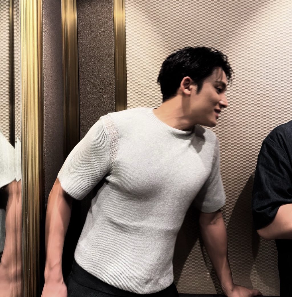 Mrngyu's tweet photo. Still mentally inside the Gentle Monster event. https://t.co/kguMUeVsW1