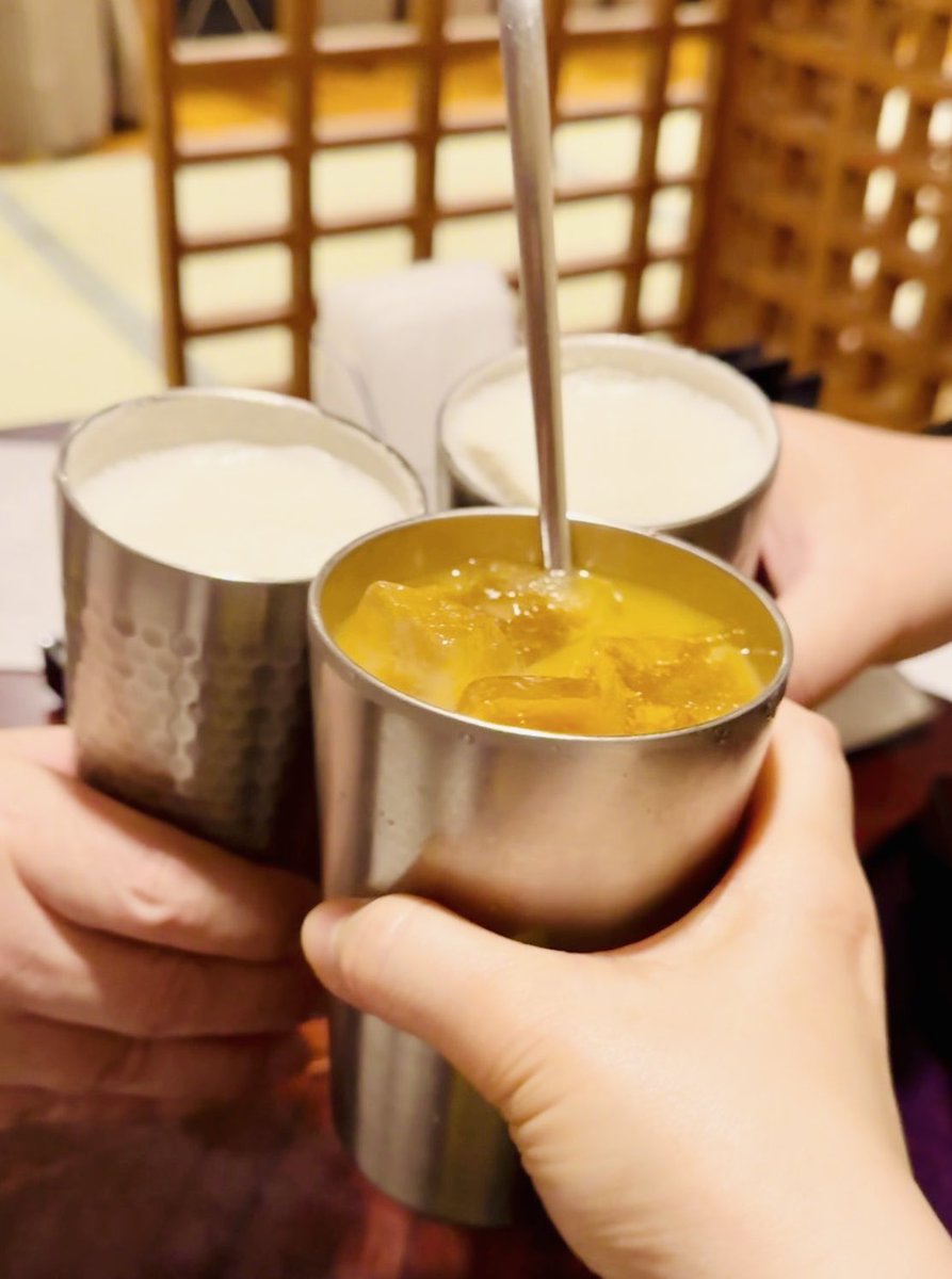 marikati's tweet photo. ゲーム仲間で私が上京したてくらい頃からの旧友と��お食事会でした✨会うの本当に久しぶりすぎて嬉しすぎたーめっちゃ楽しかった！🥲🫶✨✨✨
声掛けてくれてありがとうー！ https://t.co/lUBCJ5I73b