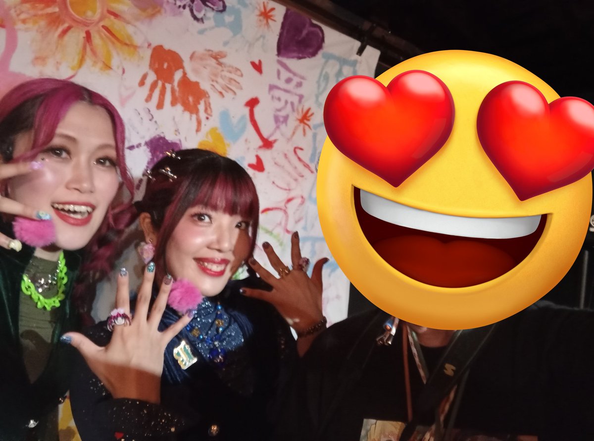 TAKA10453's tweet photo. Pink Pink
くさのね劇場
2026/5/23
Pink Pink
PKOちゃん
ゆきりん
お疲れ様でした😊
夜も行ってきた🎶
バイオリン🎻のコラボが珍しかった😳
#pinkpink https://t.co/Uv6YlOwpGY