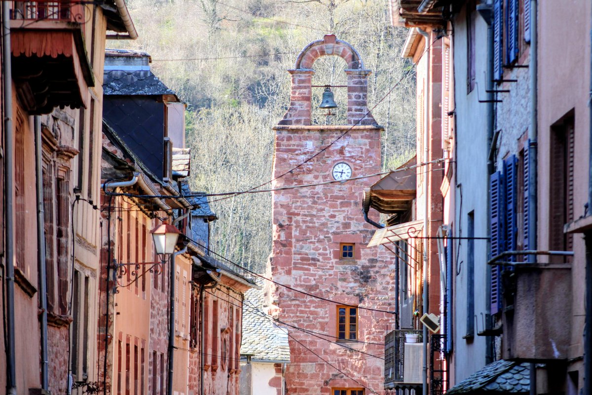 rom_gail's tweet photo. Visite dans le village médiéval de Villecomtal situé dans le département de l'Aveyron.
#weekend #aveyron #goodvibes #petitcitédecaractère #occitanie https://t.co/t5Mt2npOET