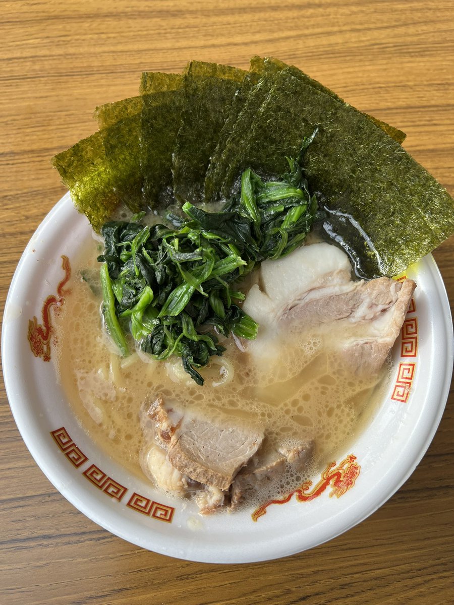 okms100's tweet photo. 八街！激うま！ラーメン祭！
特級鶏蕎麦龍介
龍介つけ蕎麦

鷹の目✖︎それいけ！たかちゃんラーメン
八街だけで提供！コラボたれそば

ラーメン大津家
ガチ炊き豚骨

娘のイベント終わりにお昼ご飯にこちら　毎年恒例龍介の応援に　イベントでも濃厚な鶏白湯は健在でした！
3杯ともおいしかったー https://t.co/EWeI1HEeVe