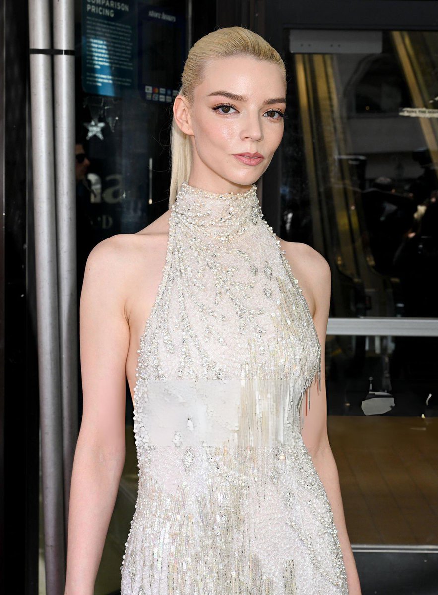 Anya Taylor-Joy Thailand tweet media