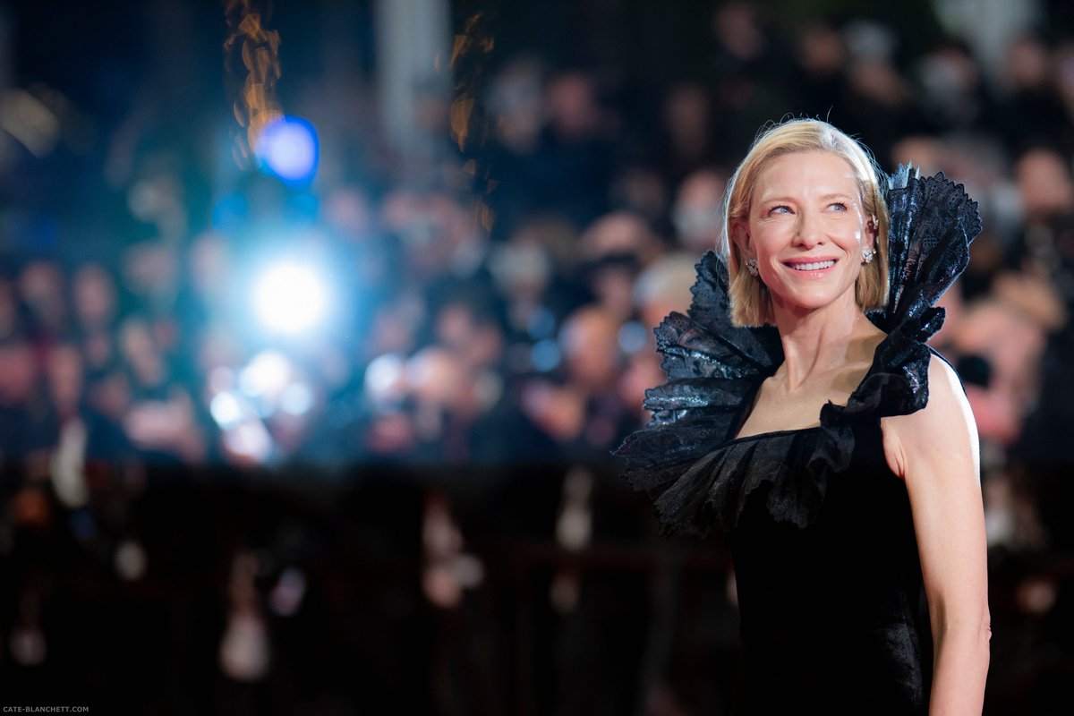 FanBlanchettCom's tweet photo. Cate Blanchett at the premiere of Paper Tiger at the Cannes Film Festival 

Dressed in Louis Vuitton by Nicolas Ghesquière 

→ https://t.co/quQwdjmmCT https://t.co/YptAxBScYR