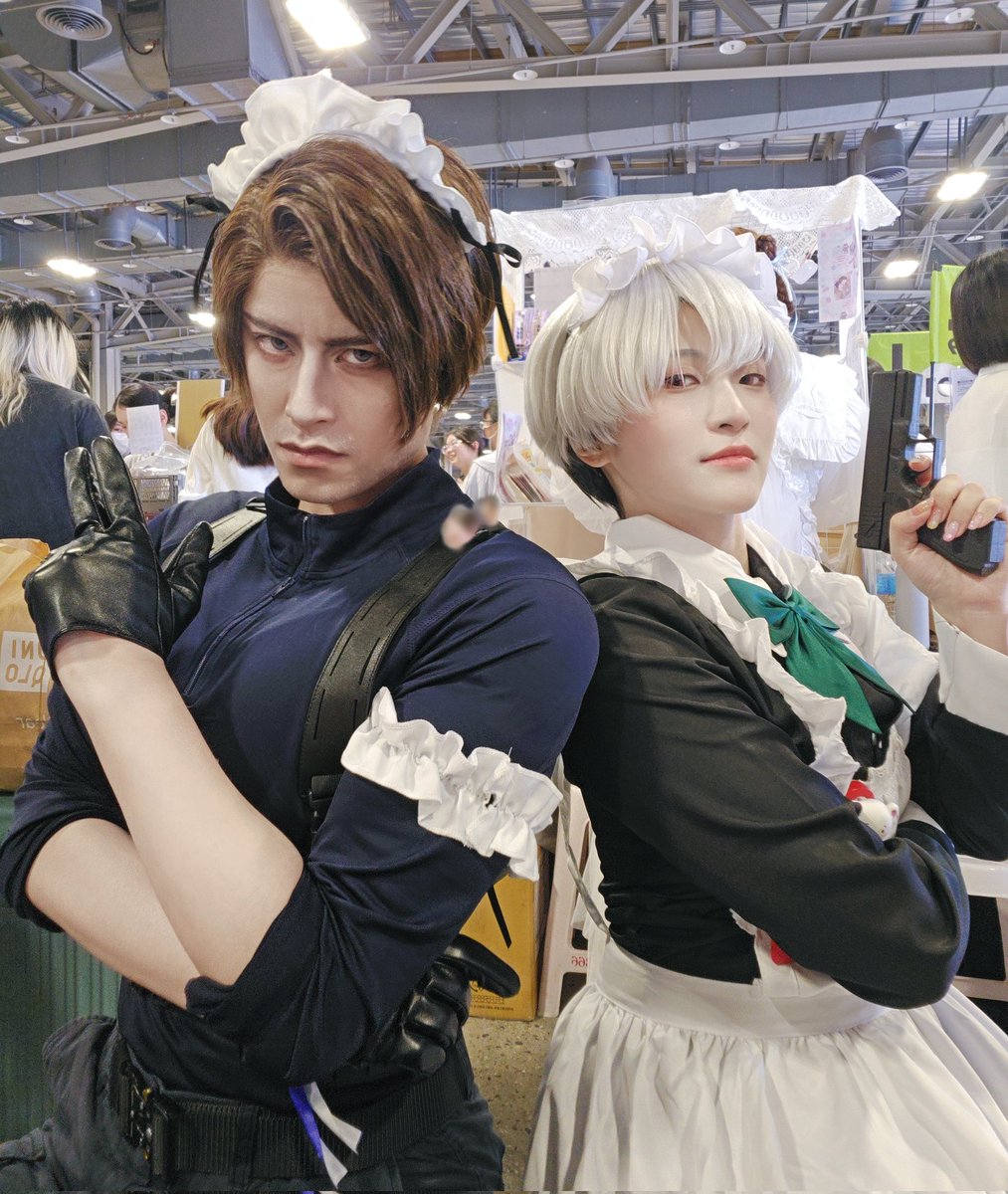 AugLatte's tweet photo. 戰鬥女僕是這樣的吧？
Leon @en_yen
#no萬here #RE9 https://t.co/A0HZhzeD4S