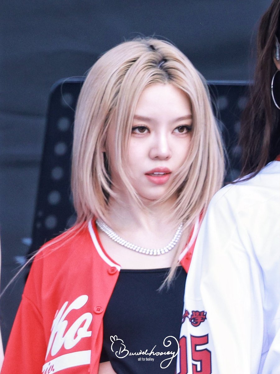 beewithhoney tweet media