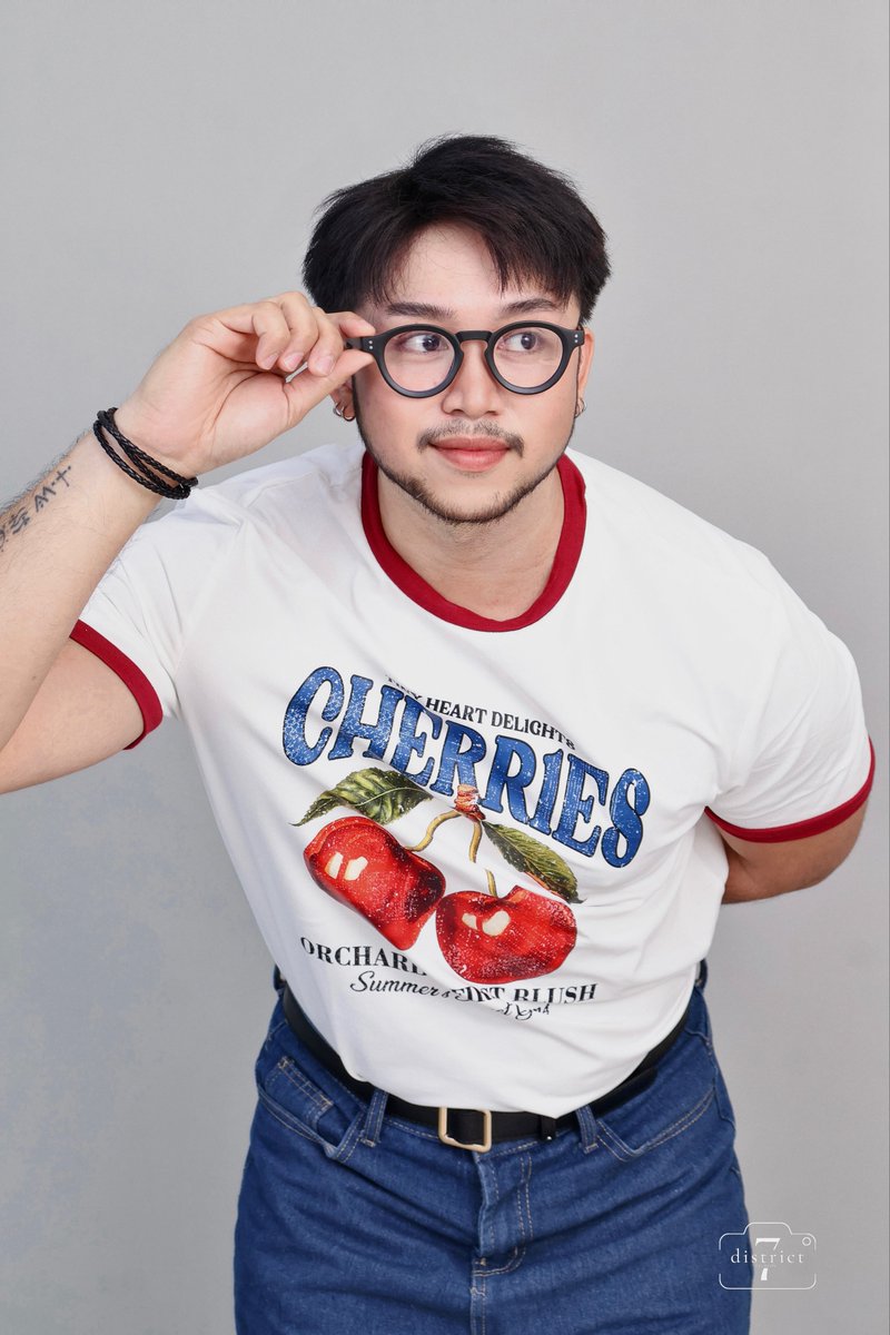richarddl_'s tweet photo. life is peachy but today is for cherries 🍒 https://t.co/C049vsZ3C7