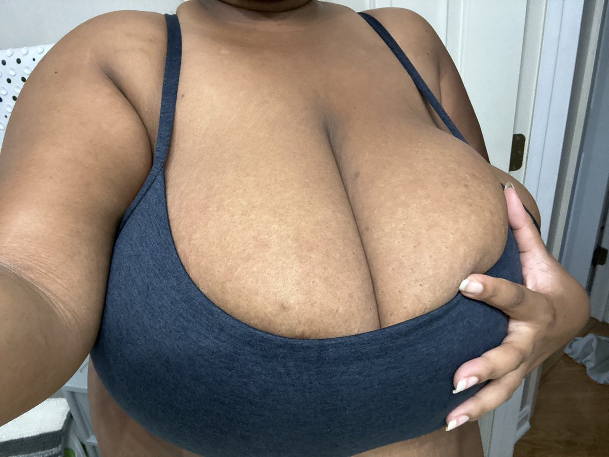Mariee13 tweet media