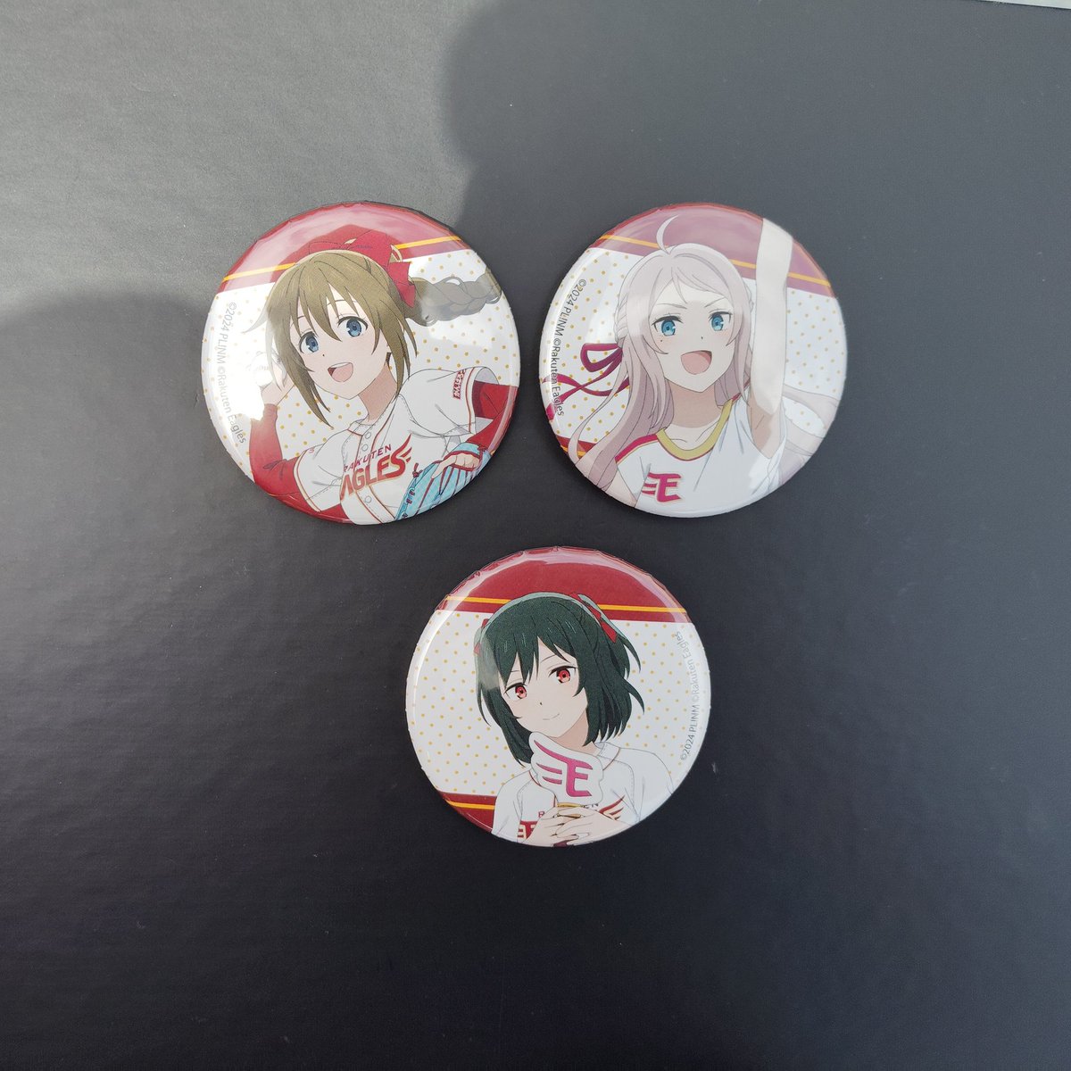 mathking5622's tweet photo. 【交換 希望】
ラブライブ！ パ・リーグ コラボ
楽天　イーグルス　虹ヶ咲

缶バッジ

譲:しずく、栞子、ランジュ
求:歩夢、せつ菜

郵送での交換を希望です
よろしくお願いします https://t.co/Vf7oDmNOHm