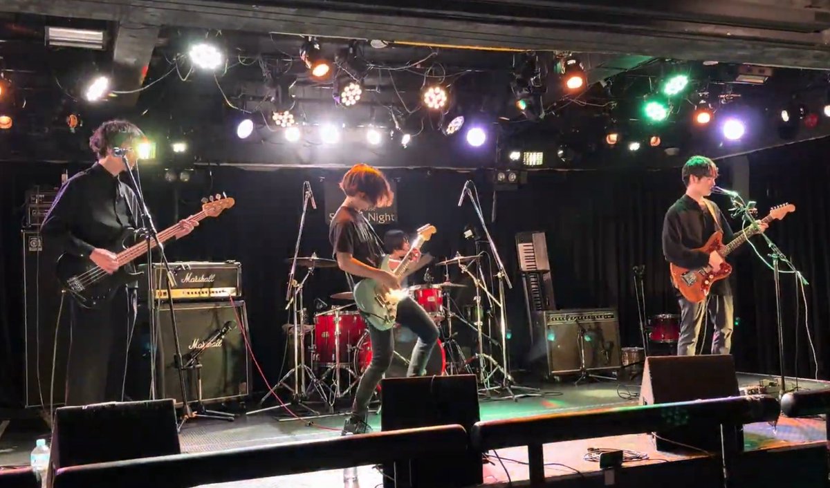 せーやー tweet media
