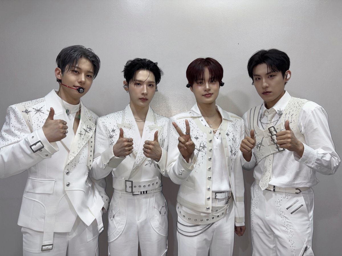AB6IX tweet media