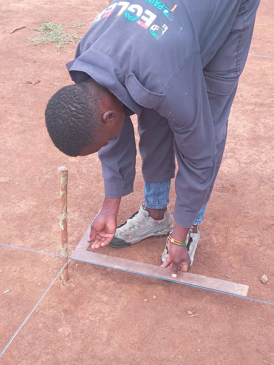 Build_Mold's tweet photo. What's the Name of this tool? 
#MjengoElimu https://t.co/NndrPqhldH