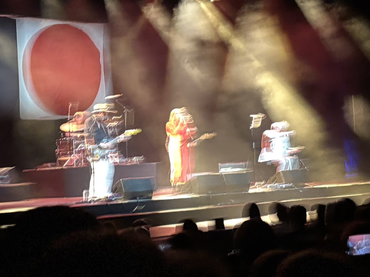 KeithTotp's tweet photo. Last night I went to an excellent Black Box Recorder gig, where I took a Terrible Photo of them being Excellent. 
Black Box Recorder?
I barely kno… oh wait, no, we’ve actually made a bunch of records together! https://t.co/ZVwYRoYlhY