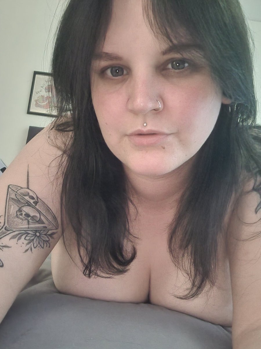 Miss Kayleigh tweet media