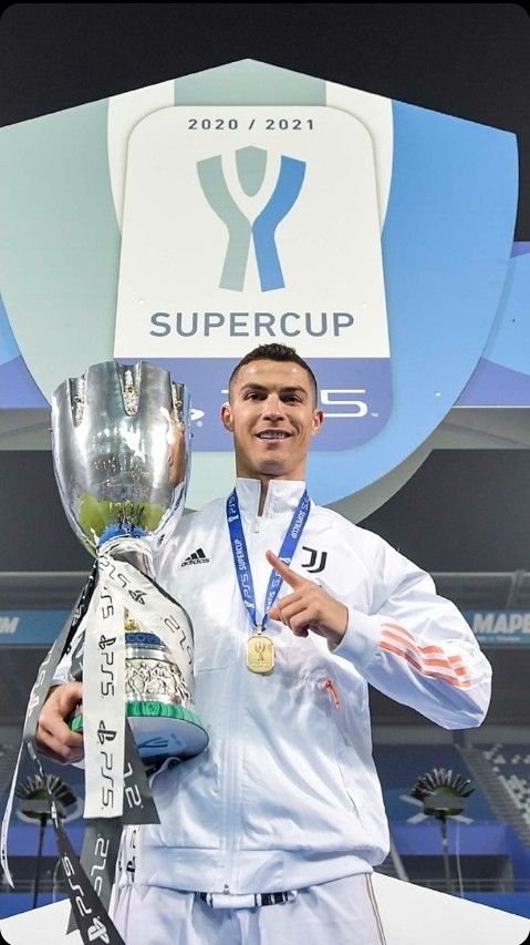 maestro CR7 tweet media