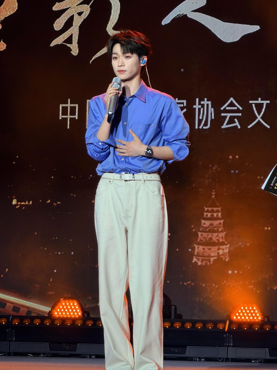 iampk_z's tweet photo. หล่อมากลูก #ZiYu #梓渝 https://t.co/8XUW9bsD9Y