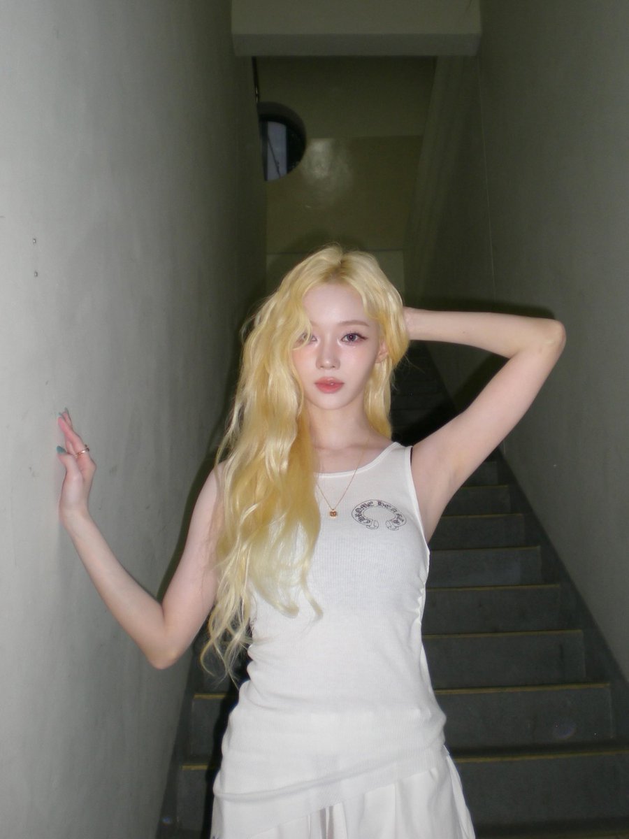 Winter #윈터 tweet media