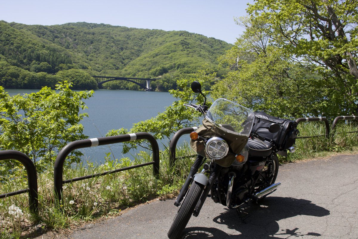 BossMinamike369's tweet photo. 桧原湖と山塩らぁ麺
#W808
#W800ストリート
#kawasaki
#桧原湖 https://t.co/uKSIxJWX8M