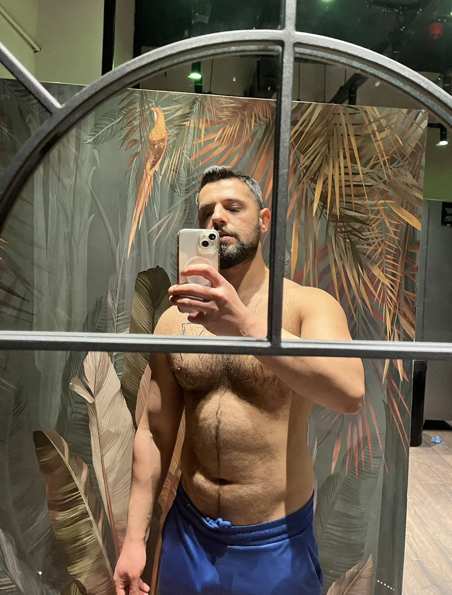serdar_ykn34's tweet photo. Dad body is practically ready for summer https://t.co/VaKBNRFcVC