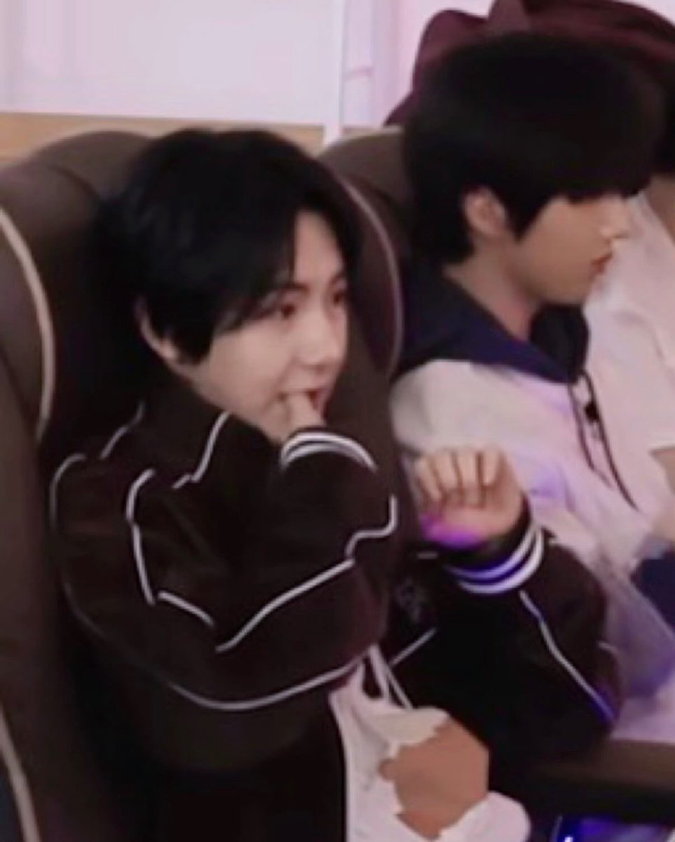 🍀앵앵앵☘️ tweet media