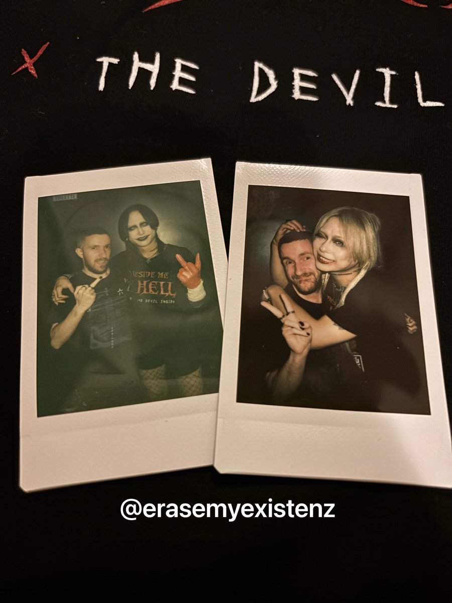 erasemyexistenz's tweet photo. THE SHOW WAS INSANE!! 🔥🔥🔥
Thanks @tzkwym and @AryuOfficial_ for coming to Italy…I’ve waited almost 15 years for this 🥹😭💜 Please come back soon!
#tzkwym #thedevilinside #vkei #v系 #besidemeinhell https://t.co/GSvZvR9MPp
