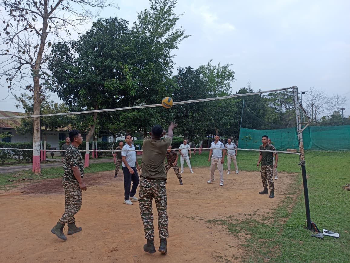 173Bn's tweet photo. "Games make you fit and fine" 173 BN CRPF https://t.co/4m7PF0Uqvc