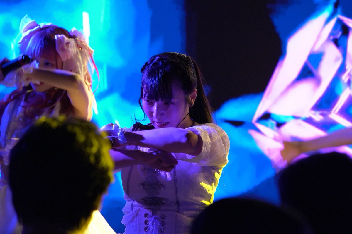 yumesaki_airi's tweet photo. 0歳から芸能界に入り、
気づけば人生のほとんどをステージの上で生きてきました。

いろんな時代の私がいるけど、
どの瞬間もちゃんと今の私に繋がってる。

これからも、私らしく歌って踊って生きていきたいです。 https://t.co/C95fYkEdWp