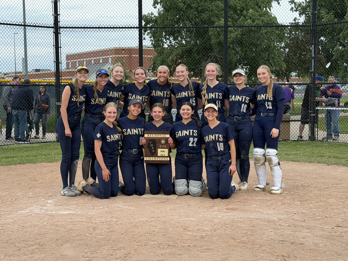 BrynnLandrus's tweet photo. 🚨 My 1st Homerun 💣  
My HR tied the game, and then we won the game by 1 in the 9th!! My pitcher @Jaemoritz2028 was on point, my team made plays, and we had hits when it mattered!!⚜️Regional Champions 🏆 
#classof2028 #homerun @softballhype @SBRRetweets @HCLegacy16U @CCHSinBloom https://t.co/mRs8BMbkGD