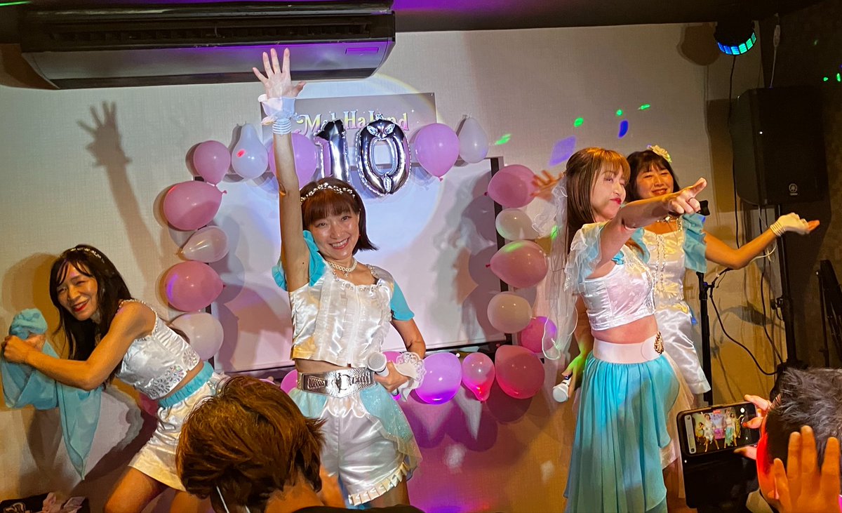 Nogi_herabuna's tweet photo. @Shine4everC ちょこ様
埼玉メルハランドまで、私達を連れて行ってくれてありがとうございました✨
関東の推しの方もすごく熱いですね❤️‍🔥

私も新幹線に乗り込み🚄💨💨💨
下手な写真ですが、今日の私の1番のショット🤳 https://t.co/DemQq9Zs5d