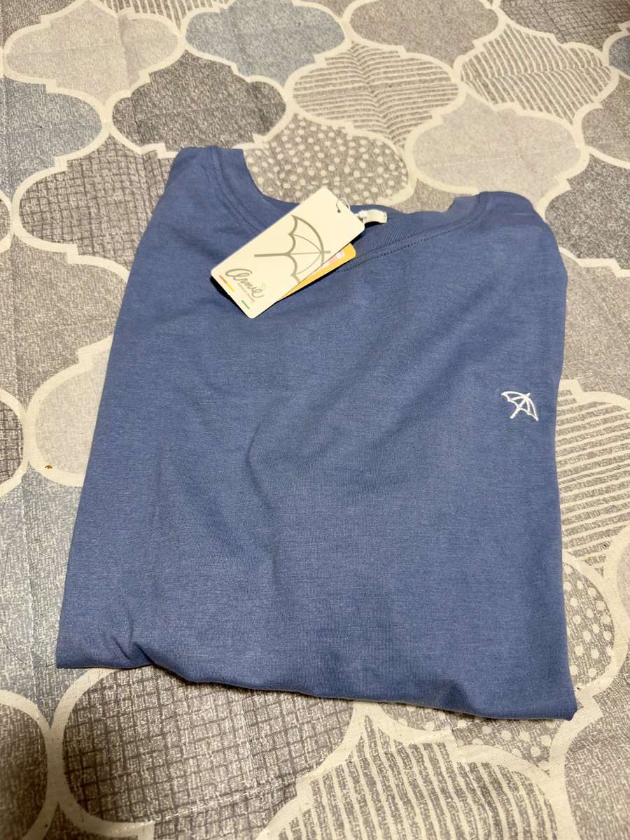 814_me's tweet photo. さっちゃん、と���くんから母の日のプレゼント🎁
みほり峠でご馳走してもらって🍽️
服も👕
ありがとうね💕 https://t.co/EYOvj9Ovnh
